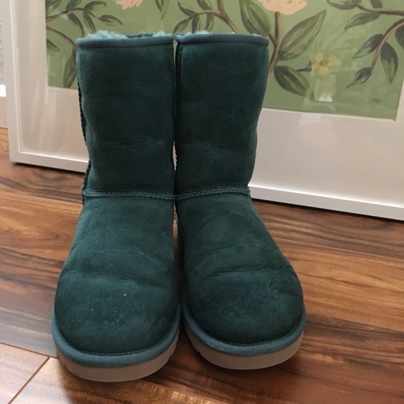 hunter green uggs